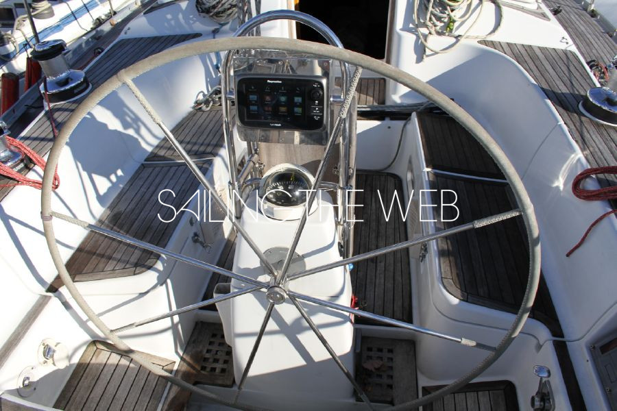 grand_soleil_43_j&j_cockpit grand_soleil_43_j&j_cockpit