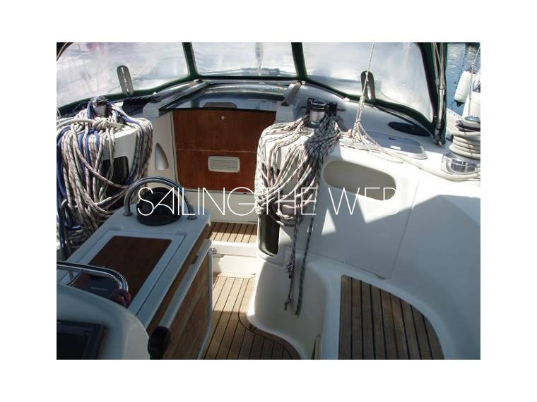 oceanis_440_cockpit oceanis_440_cockpit