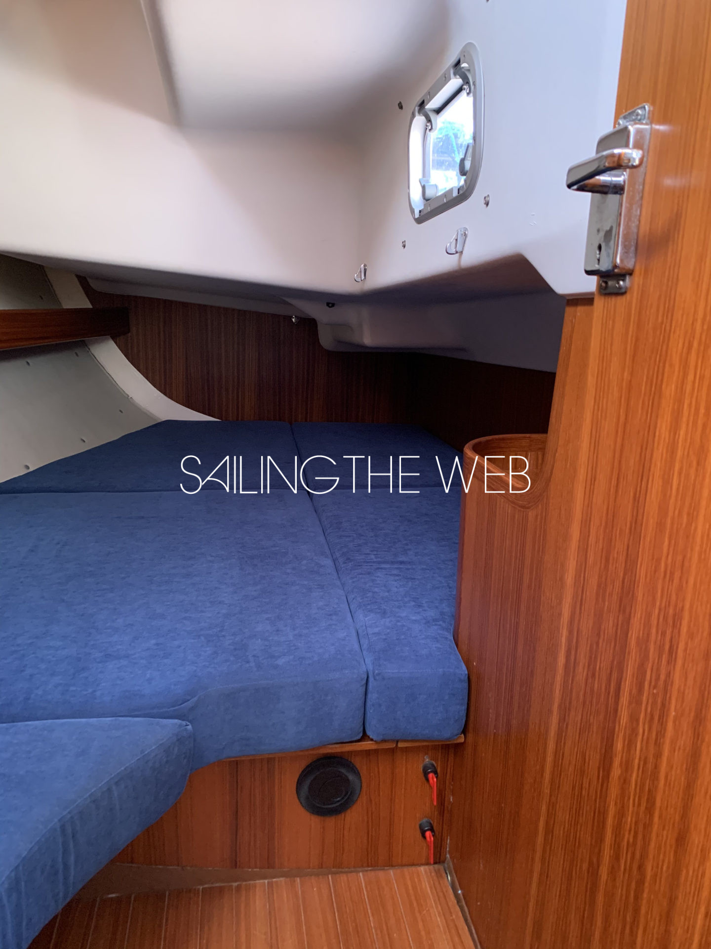 x_362_aft_cabin x_362_aft_cabin