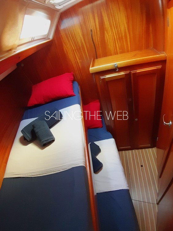 dufour_43_classic_cabin4 dufour_43_classic_cabin4
