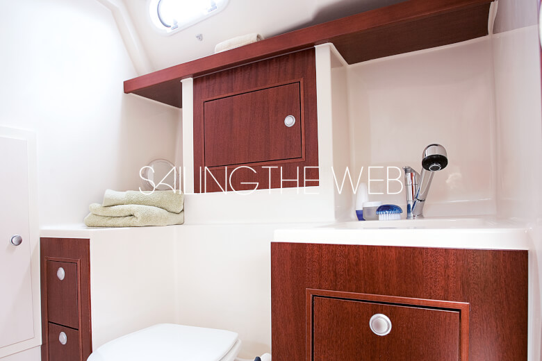 Hanse-350-bathroom Hanse-350-bathroom
