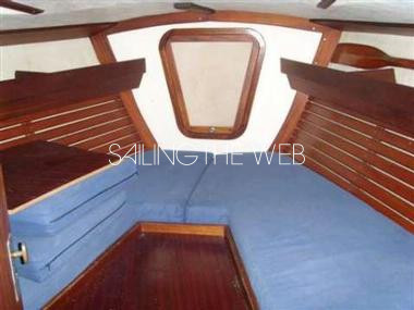 Carter 37 bow cabin Carter 37 bow cabin
