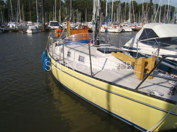 Navis 33 deck Navis 33 deck